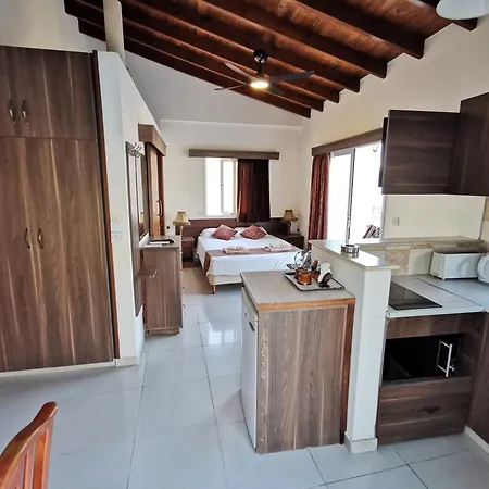 Downtown & Two-bedrooms Appartement Larnaca