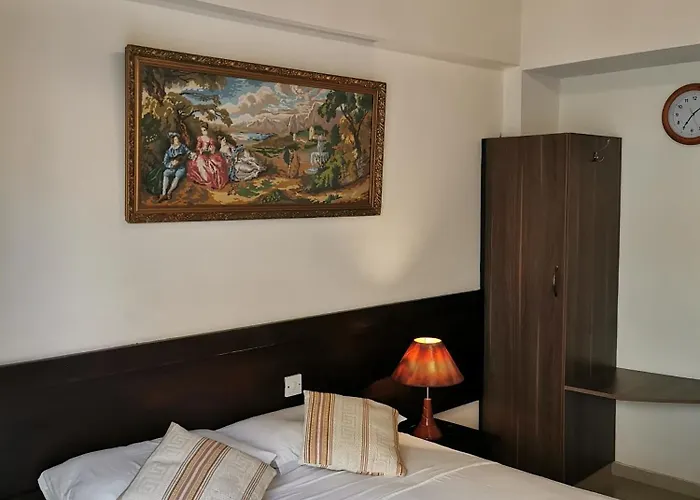 דירה Downtown & Two-bedrooms