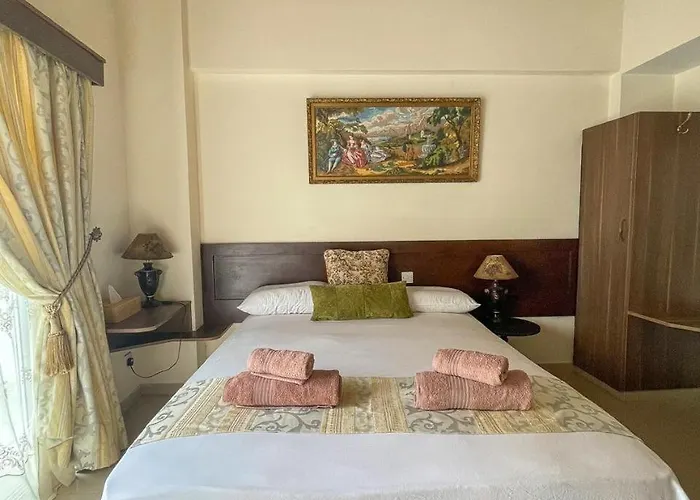 דירה Downtown & Two-bedrooms *