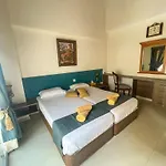 Downtown & Two-bedrooms * Λάρνακα