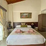 Διαμέρισμα Downtown & Two-bedrooms *