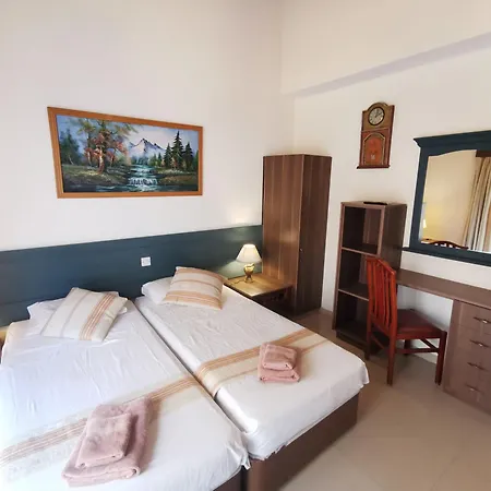 Downtown Apartament Larnaca