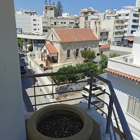 Downtown Apartment *
