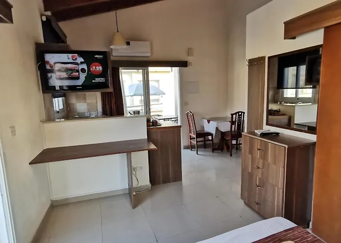 Апартаменти Downtown & Two-bedrooms