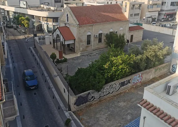 Downtown & Two-bedrooms Апартаменти Ларнака