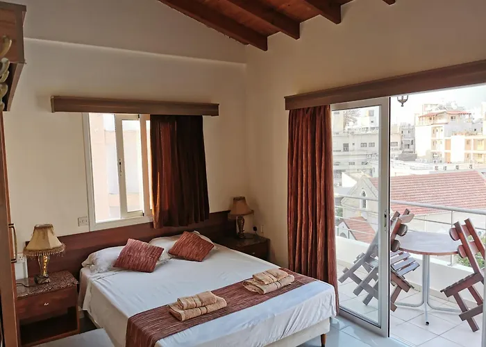 Downtown & Two-bedrooms Апартаменти